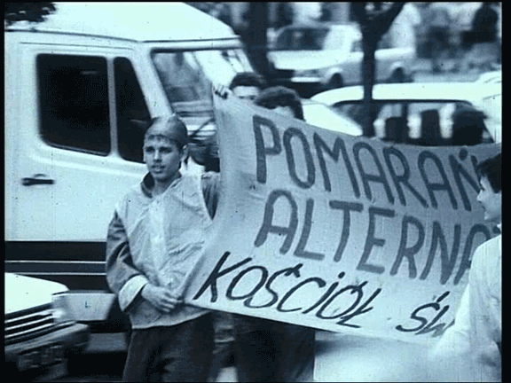 Orange Alternative activists going to a happening